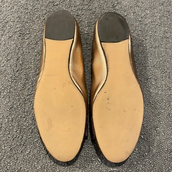 Authentic Ferragamo Varina ballet flat with original box and shoe bag size 6.5 - Picture 4 of 9